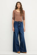 328063_pe-2026-guess-jeans-w6ra2j-d6541gvdu_4_p.jpg