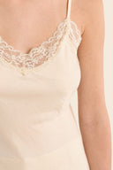 360001_pe-2026-molly-bracken-las141epoffwhite_2_p.jpg