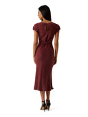 3699191_pe-2026-guess-w6gk50-w1950g594_2_p.jpg
