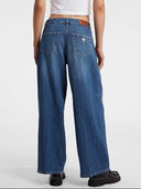 4304343_pe-2026-guess-jeans-w5ba2u-d0023gjid_3_p.jpg