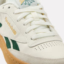 5218685_pe-2026-reebok-ltd-100244951r-club-c-revenge-vintagechalkdark-greengum_4_p.jpg