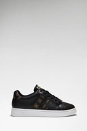 5581395_ai-2026-guess-fltbrl-ele12-barlieblkbr.jpg