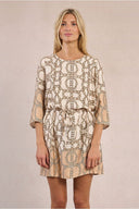 7100531_pe-2026-molly-bracken-p1859epoffwhite_1_p.jpg