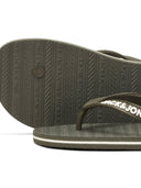 719399_pe-2021-jackjones-12169362olive-night_3_p.jpg