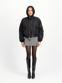 7362261_ai-2026-alpha-industries-258010-ma-1-cropped-loose03-black_2_p.jpg