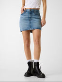 7544848_ai-2026-guess-jeans-w5gd0q-d5m4agjer.jpg